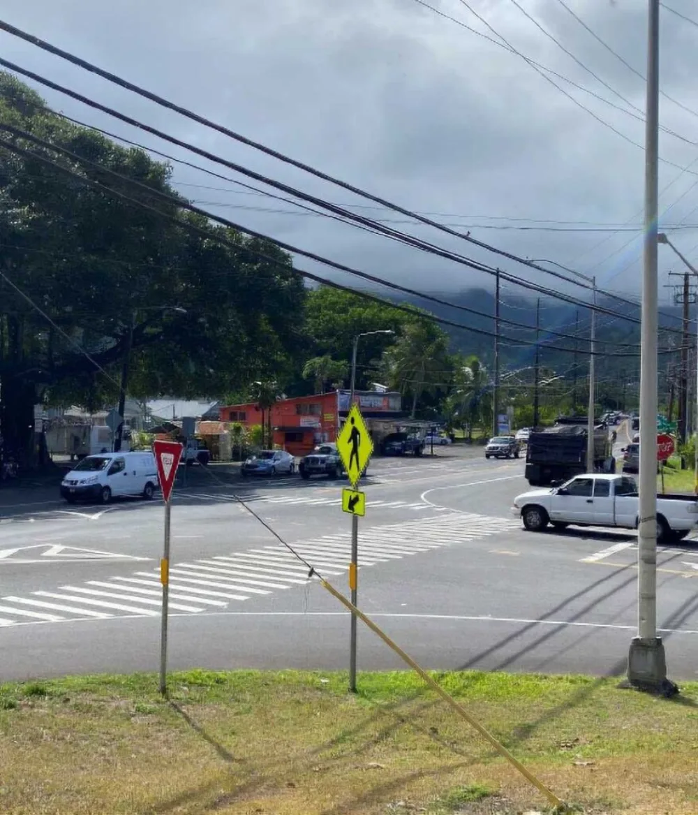 Traffic and roadwork at the Kamehameha Highway and Kahekili Highway intersection.